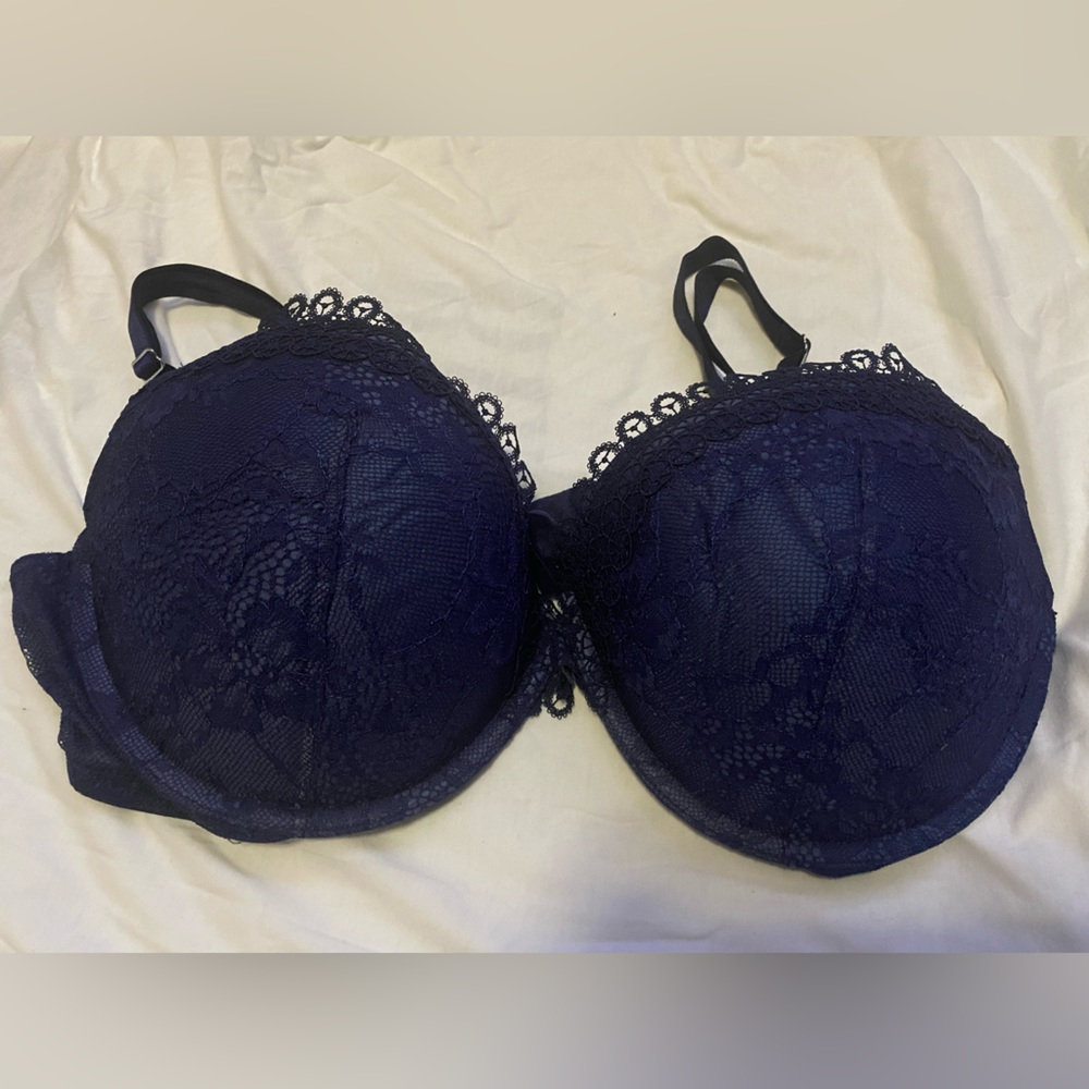 2 bras size 38D